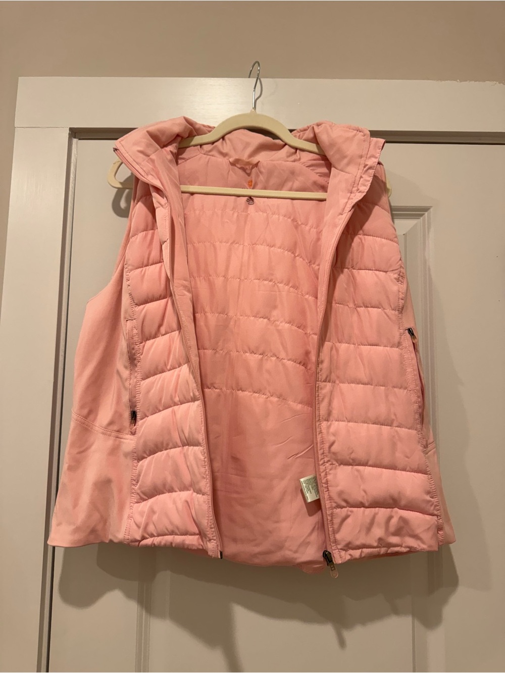 Tangerine brand hooded quilted vest